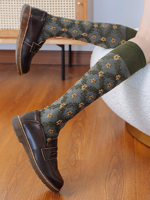 4 Pairs Women Winter Floral Jacquard Long Socks