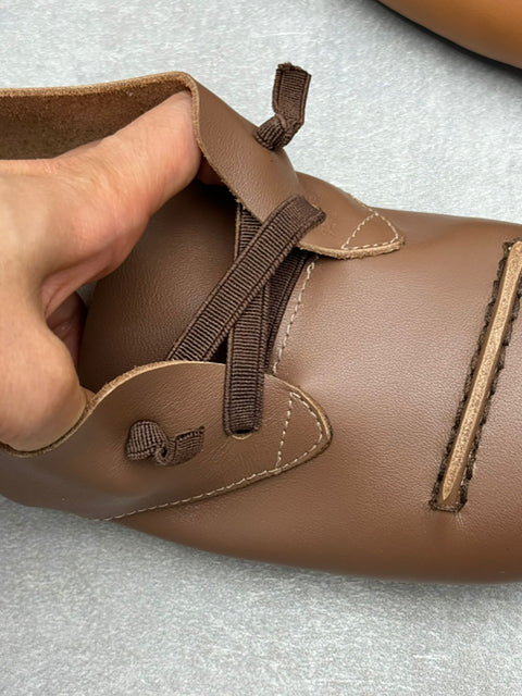 Damen Sommerschuhe aus weichem Leder mit Nähten und niedrigem Absatz