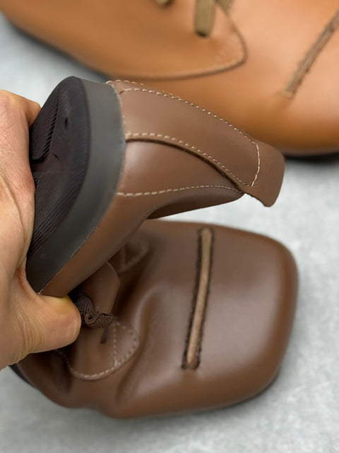 Damen Sommerschuhe aus weichem Leder mit Nähten und niedrigem Absatz