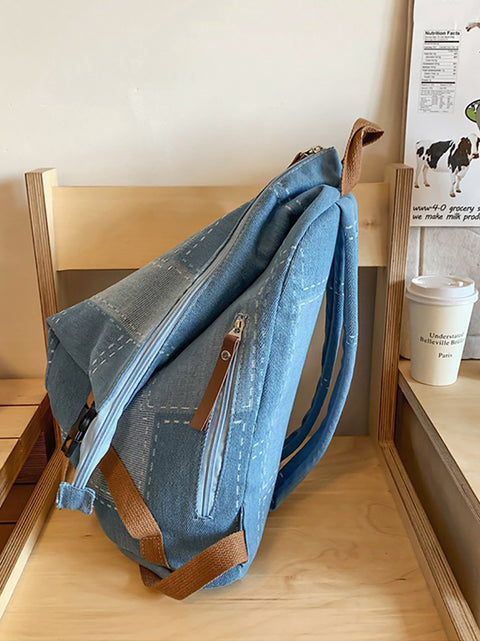 Lässiger, gespleißter Denim-Rucksack mit Aufnähern