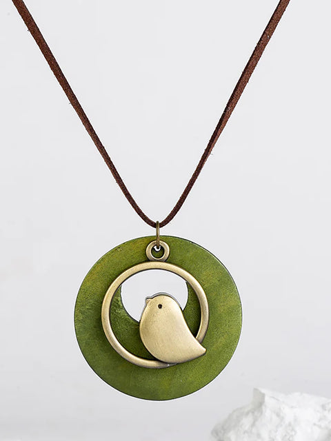 Cute Metal Bird Shape Round Wood Pendant Necklace